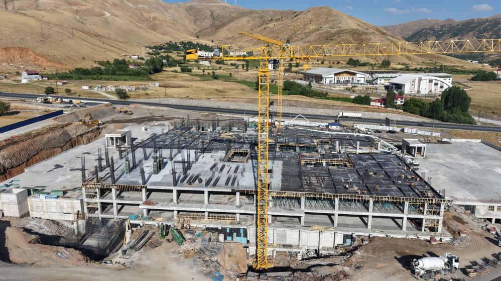 Köklü Üniversiteleri Solladı: YKS Tercihlerinde Bitlis Tıp Rüzgarı