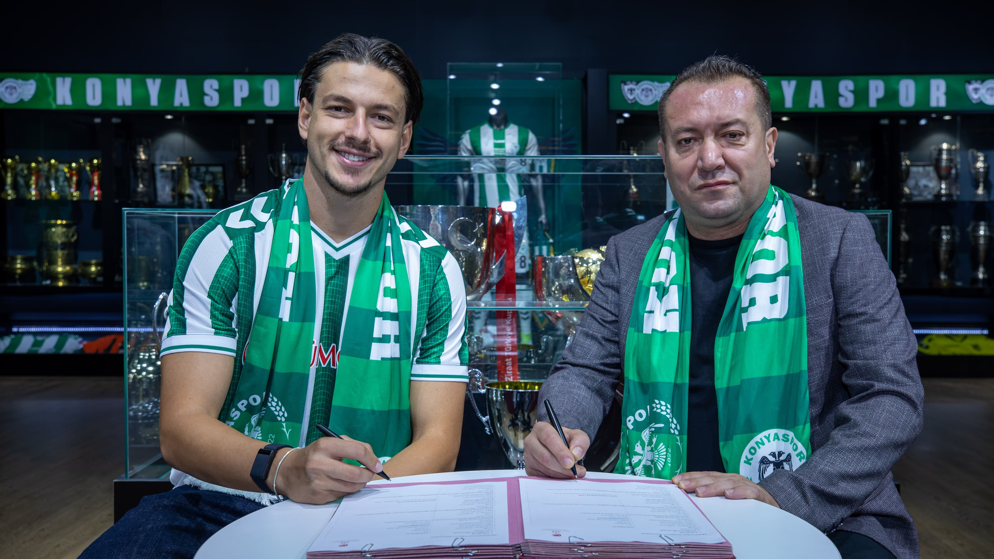 Konyaspor'dan Bomba Transfer: Enis Destan 3 Yıllık İmbyaz Attı