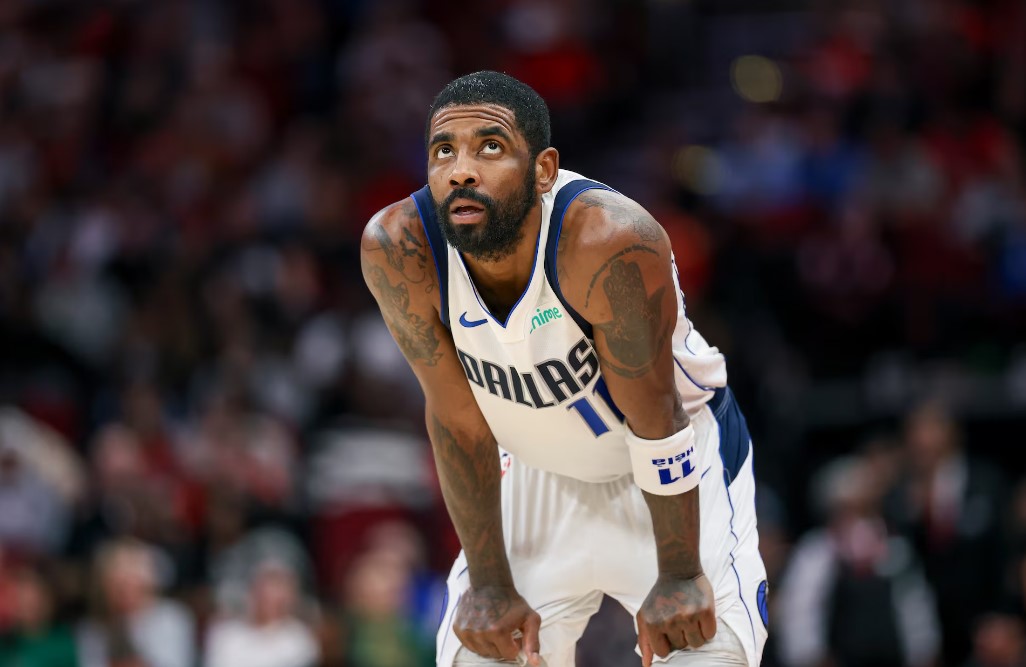 Kyrie Irving'den Gazze Sehidini Andigi Icin Ceza Alan NFL Oyuncusuna Destek