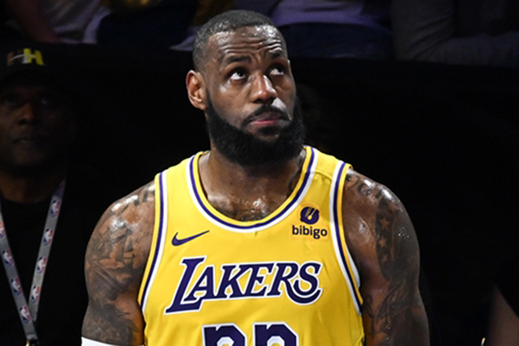 LeBron James'ten NBA Tarihine Geçecek Büyük Fedakarlık