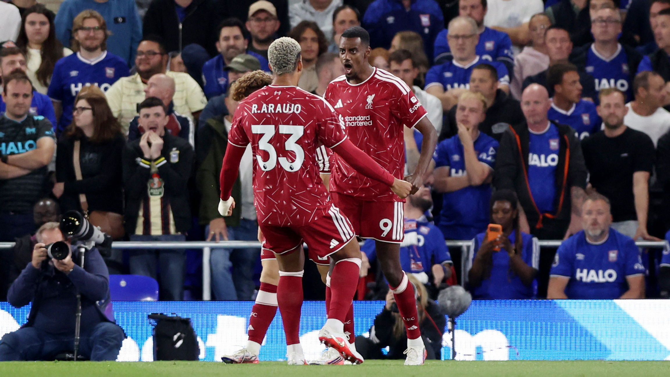 Liverpool Erken Gollerle Kazandı: Premier Lig'de İlk Galibiyet