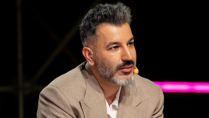 Manifest Kurucusu Tolga Akış Kimdir ve Neden Gözaltına Alındı?