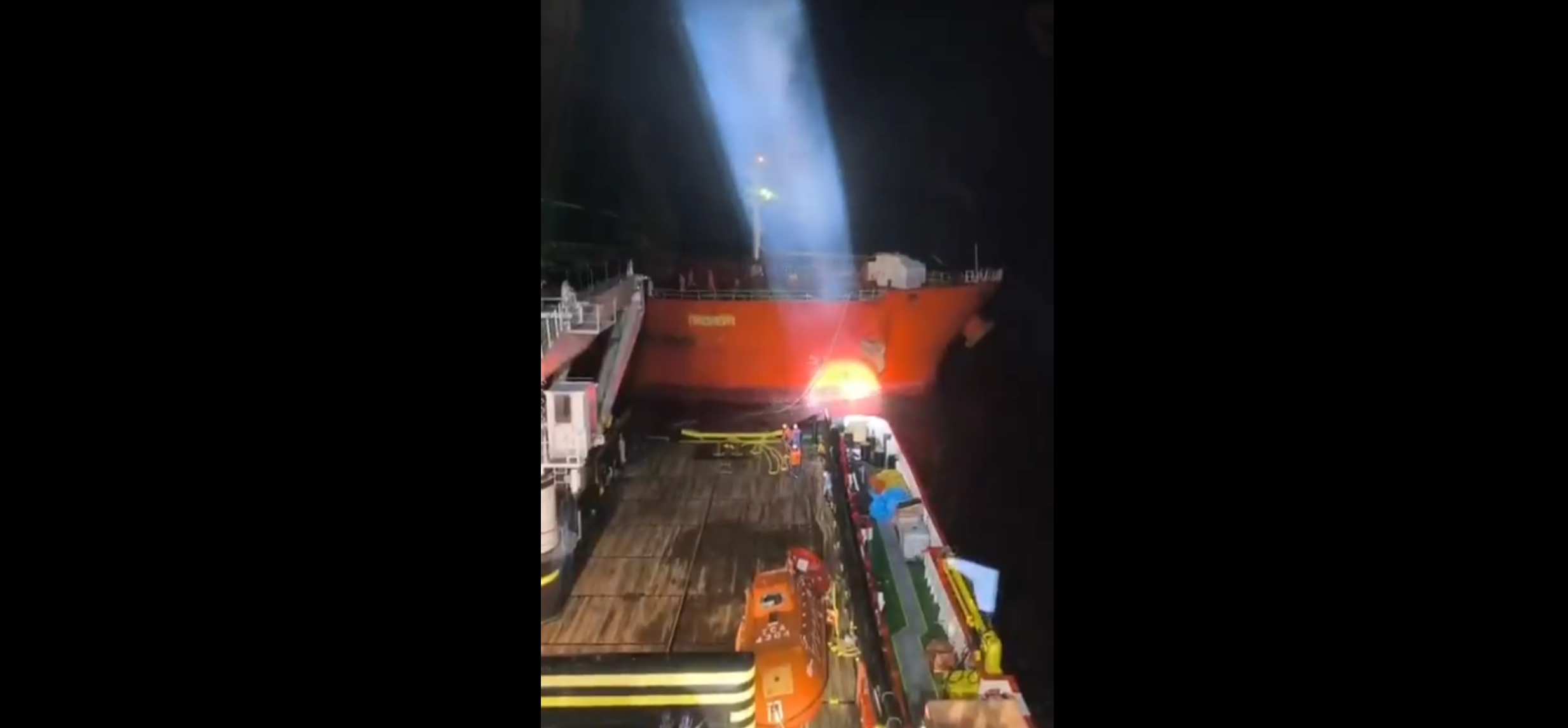 Marmara Denizi'nde Tehlike Atlatan Petrol Tankeri Emniyete Alındı