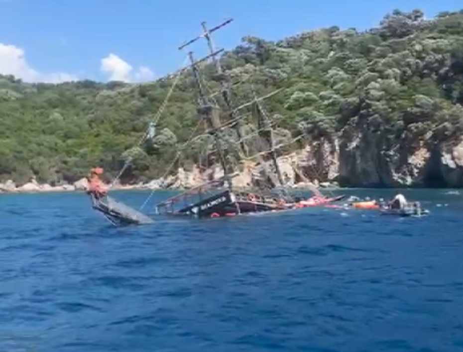 Marmaris Açıklarında Korkutan Kaza: Tur Teknesi Battı