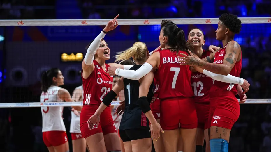 Melissa Vargas ve Gizem Örgeden Şampiyonluk Açıklaması