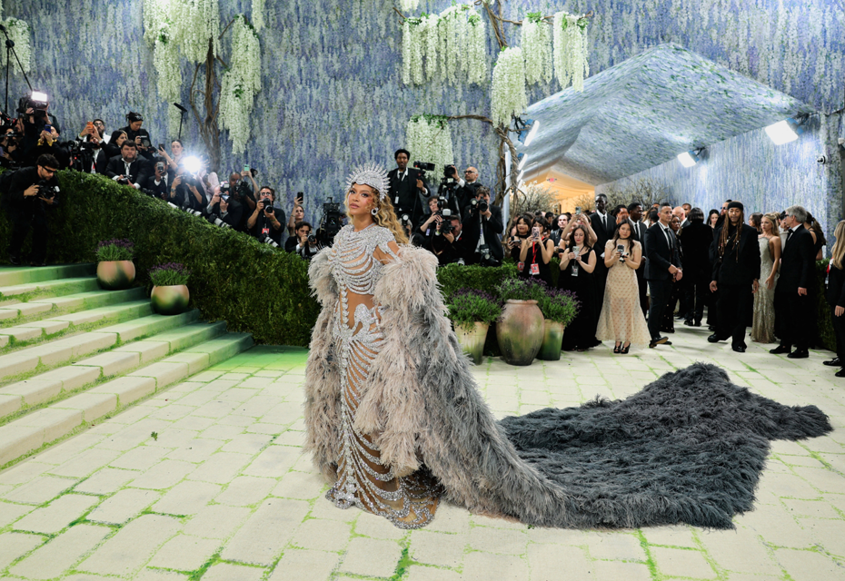 Met Gala 2026: Moda Sanattır Temasıyla Ünlüler Geçidi