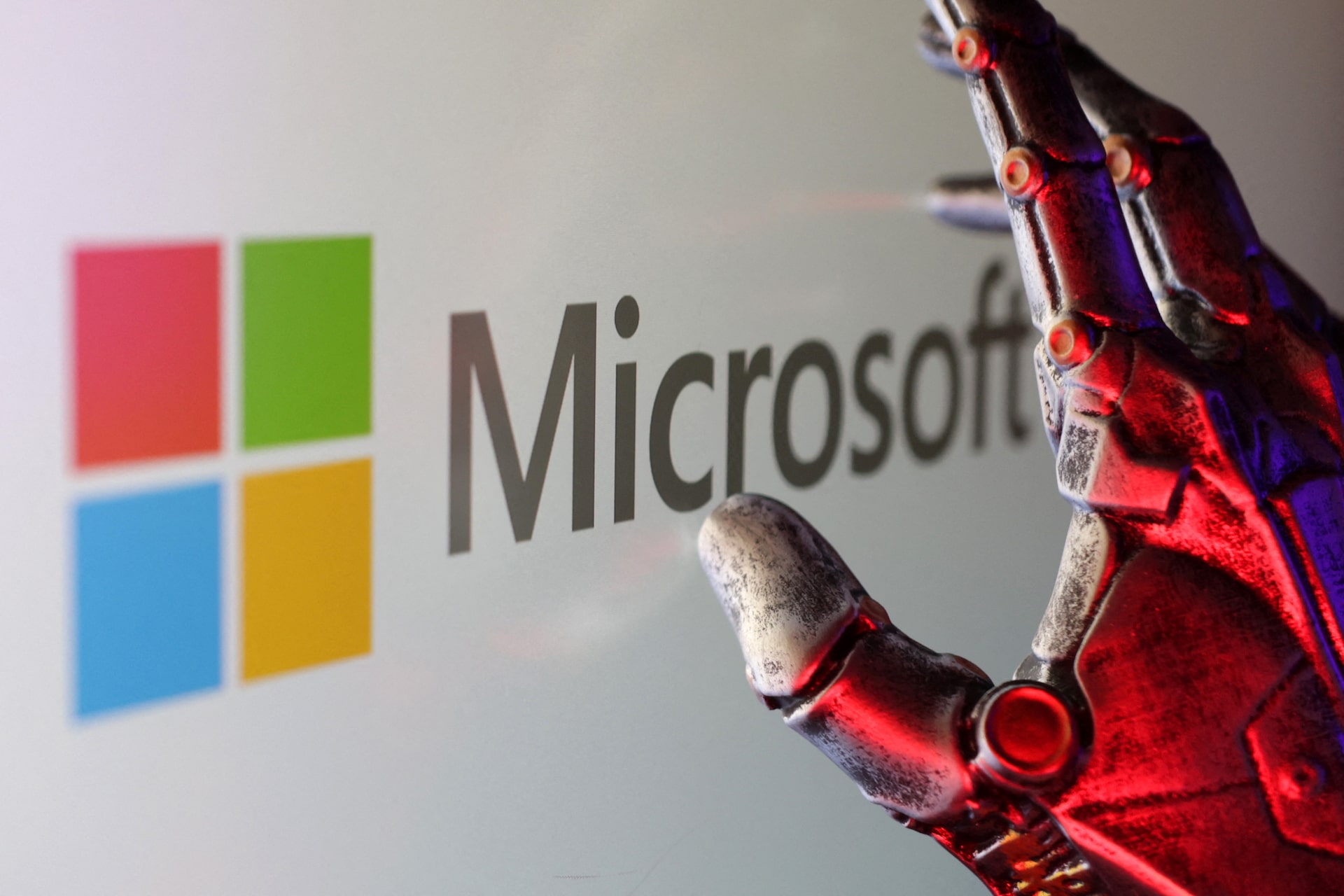 Microsoft'tan Kritik Uyarı: Yapay Zekayı Kontrol Altına Almanın Vakti Geldi