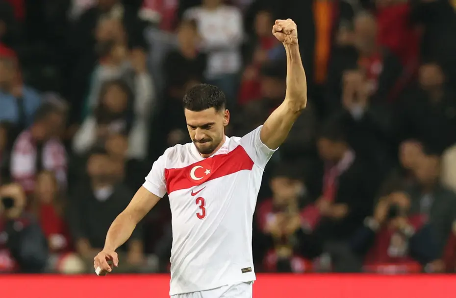 Milli Yıldız Merih Demiral'dan Örnek Davranış: Şehit Aileleri ve Gazilere Kapıları Ücretsiz Açtı