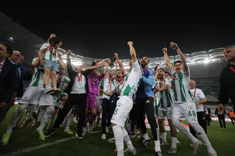 Muğlaspor Tarihi Başarı: Trendyol 1. Lig'e Yükseldi