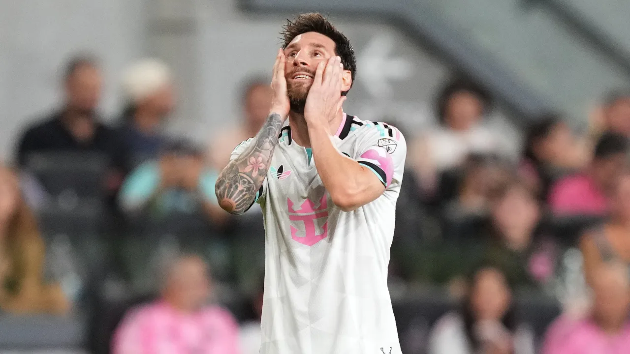 39 Yaşındaki Lionel Messi'den Yeni Rekor: Kariyerinin 49. Kupasını Kazandı