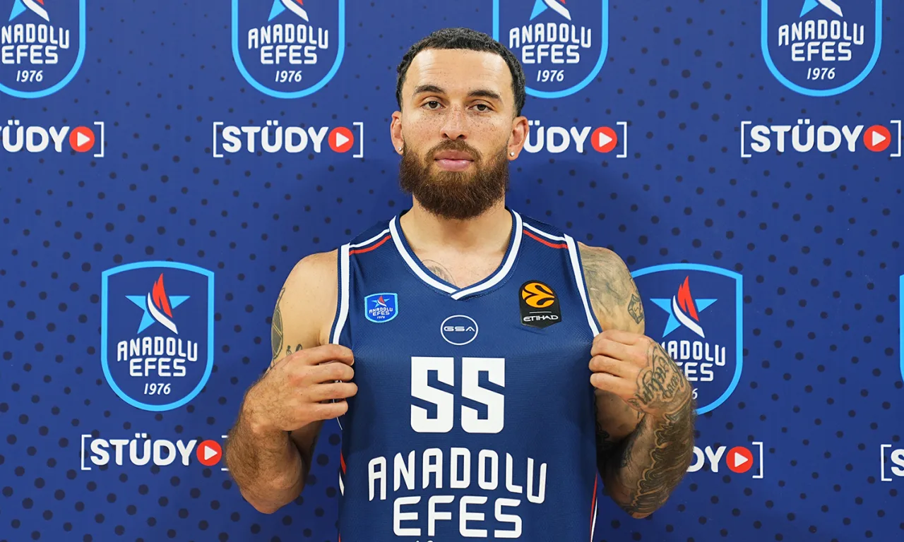Mike James'ten Anadolu Efes Açıklaması: İyi Bir Takım Kurduk