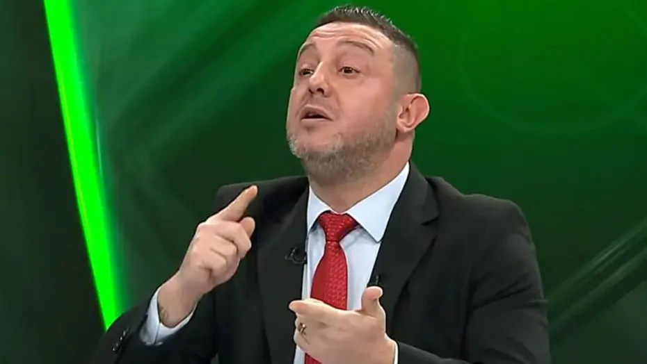 Nihat Kahveci'den Beşiktaşlı Futbolcuya Övgü: Bizi mi Kandırıyorsun?