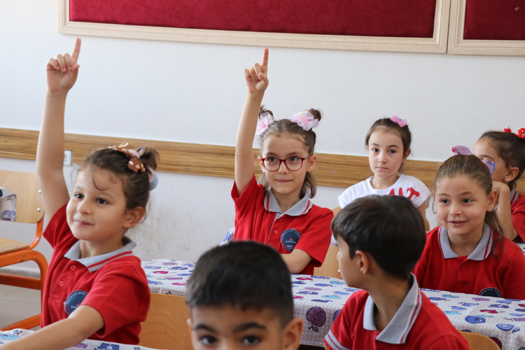 Okul Alışverişinde Fiyat Şoku: Kırtasiye ve Forma Masrafları Yüzde 30 Arttı