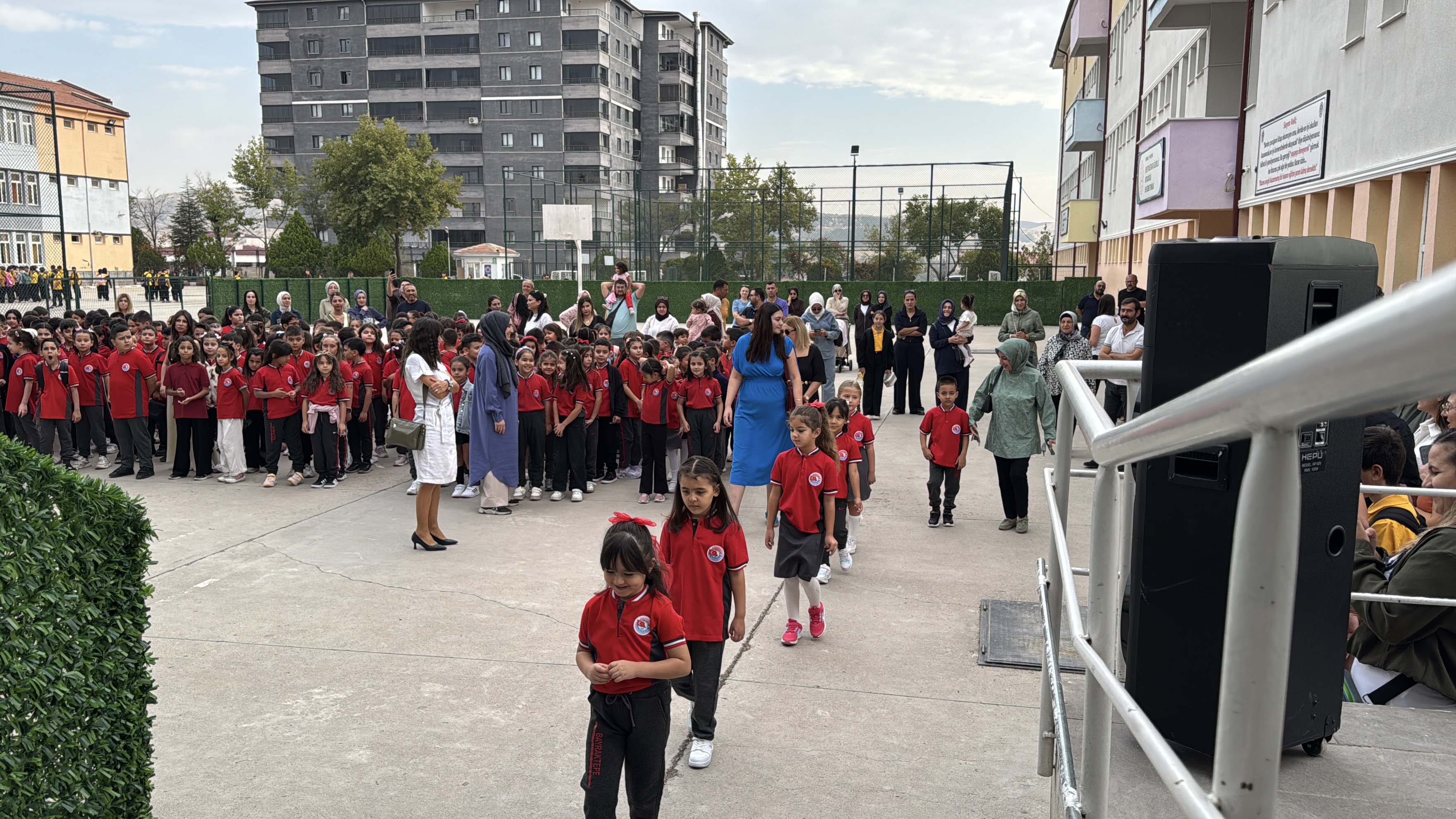 Okullarda Güvenlik Önlemleri Artırıldı: 31 Bin Güvenlik Görevlisi Göreve Başlıyor