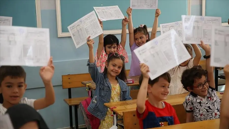 Okullarda Karne Heyecanı Başlıyor: 2025-2026 Eğitim Yılı Sona Eriyor