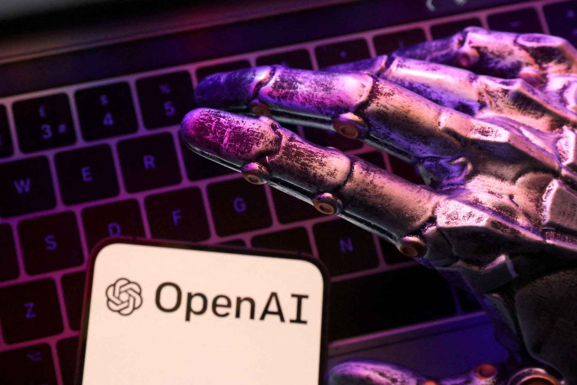 OpenAI, Güvenlik Gerekçesiyle Trilyon Dolarlık Halka Arzı Erteledi