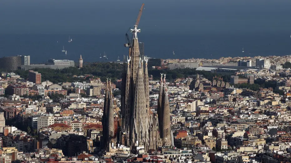 Sagrada Familia'da Tarihi Gün: 144 Yıllık Dev Kule Kutsanıyor