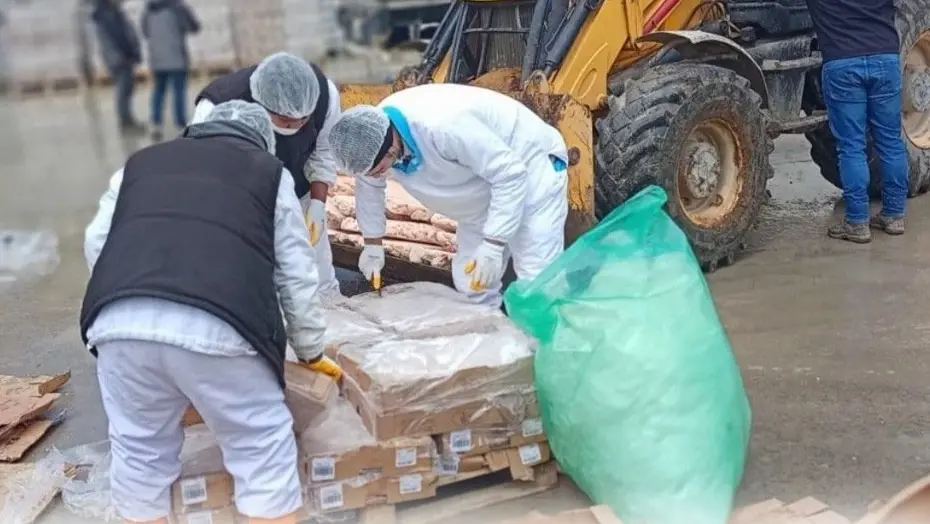 Sakarya'da Büyük Gıda Operasyonu: 32 Ton Bozuk Tavuk Eti Ele Geçirildi