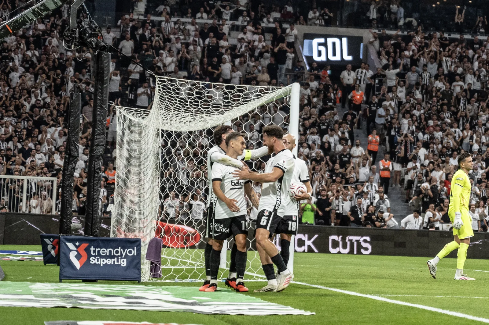 Leandro Trossard'dan Dikkat Çeken Açıklama: İki Kat Daha Önemliydi