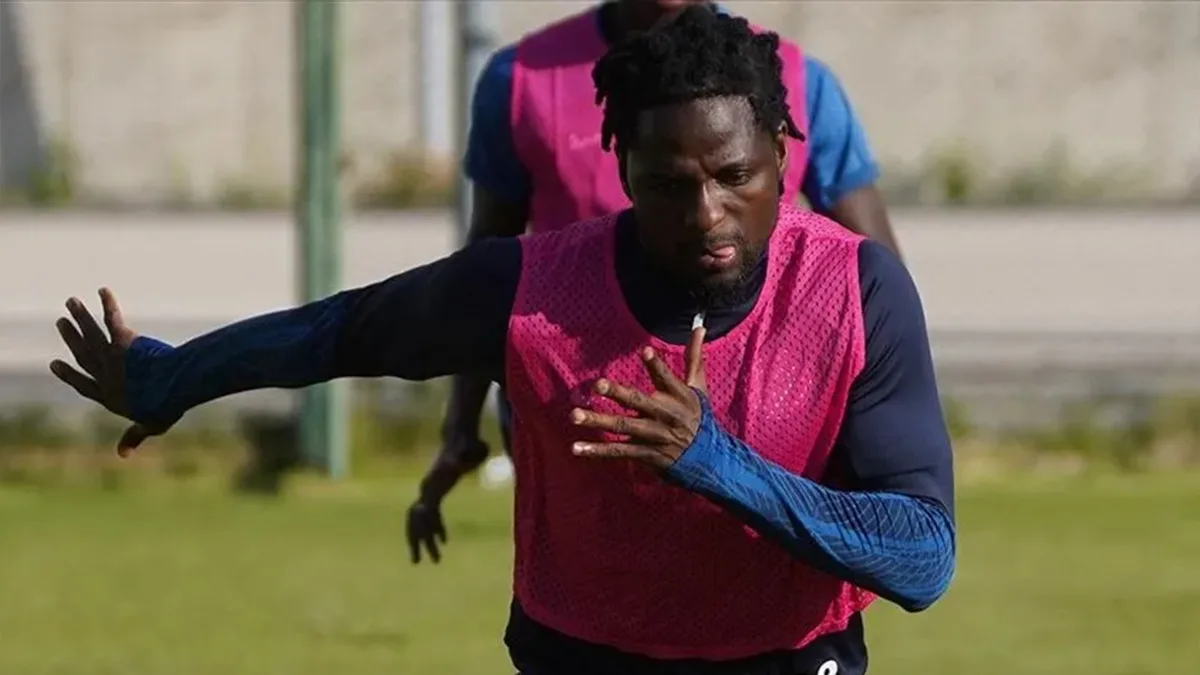 David Akintola Hull City'den Ayrıldı ve Beşiktaş'ın Rakibine Transfer Oldu