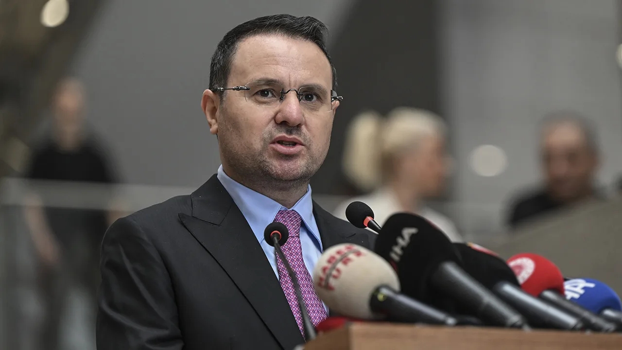Adalet Bakanı Akın Gürlek'ten 12 Eylül Darbesi Mesajı: Sivil Anayasa Vurgusu