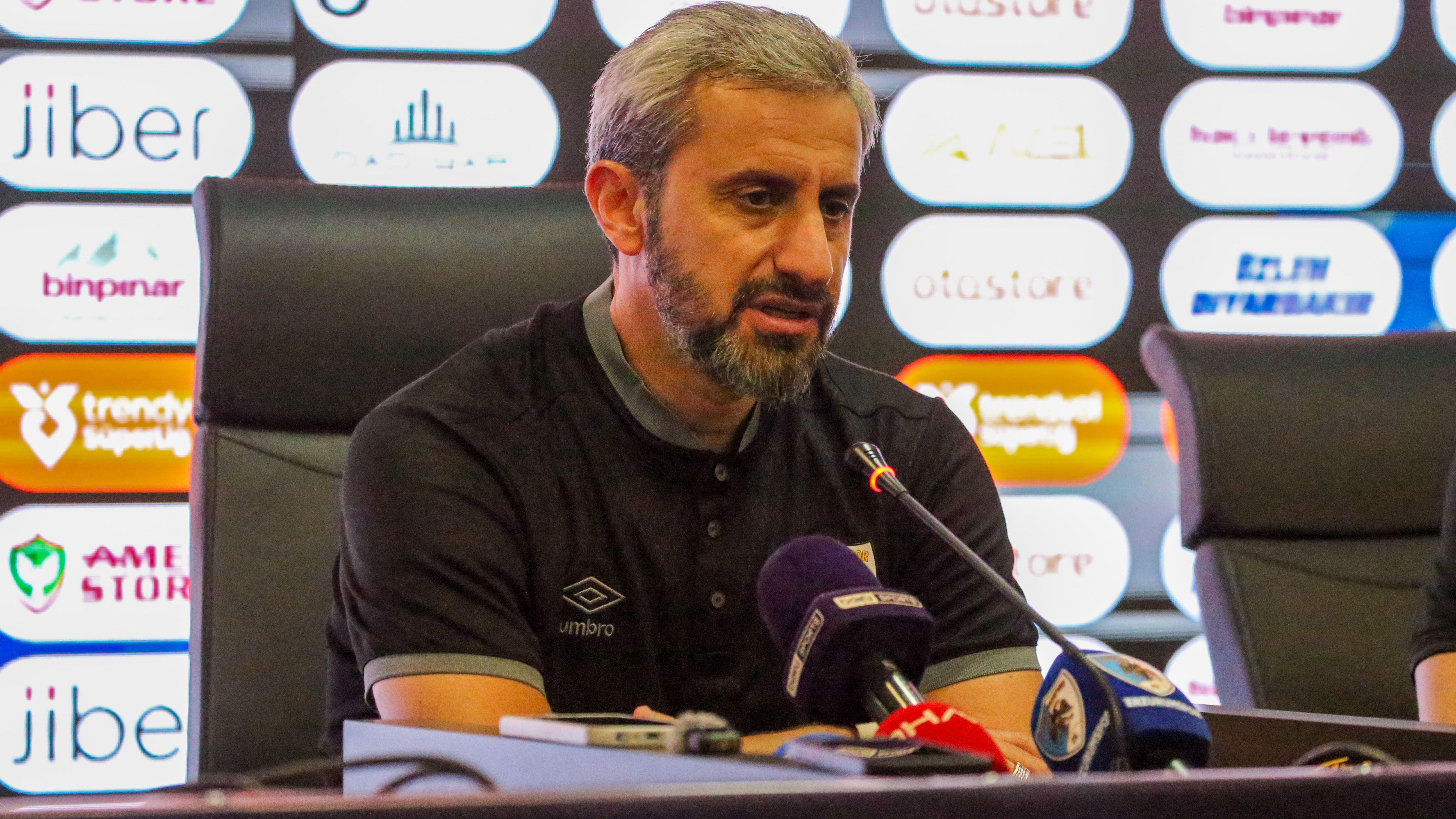 Serkan Özbalta'dan Erzurumspor Yönetimine Net Transfer Mesajı
