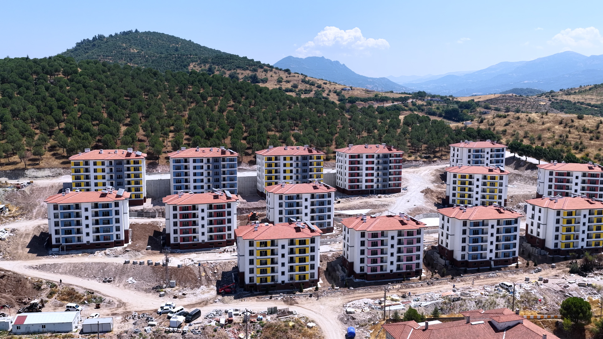Sındırgı Depreminin Üzerinden 1 Yıl Geçti: Afet Konutlarında Anahtar Teslimi İçin Geri Sayım