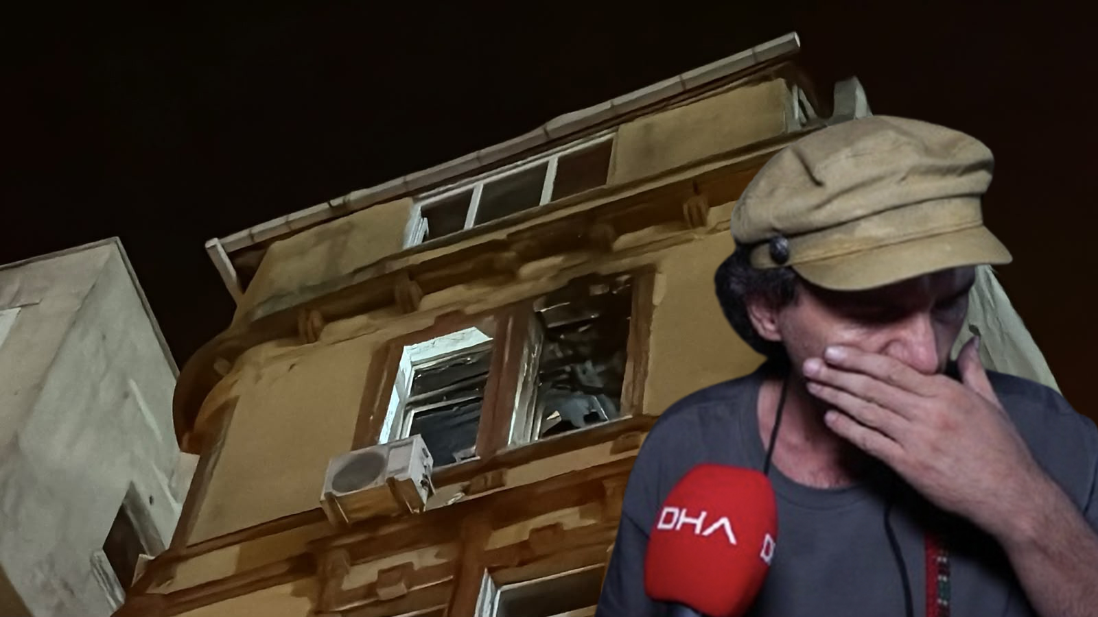 Stadyumda Atılan Havai Fişek Evi Yaktı: Ressamın 20 Yıllık Eserleri Kül Oldu