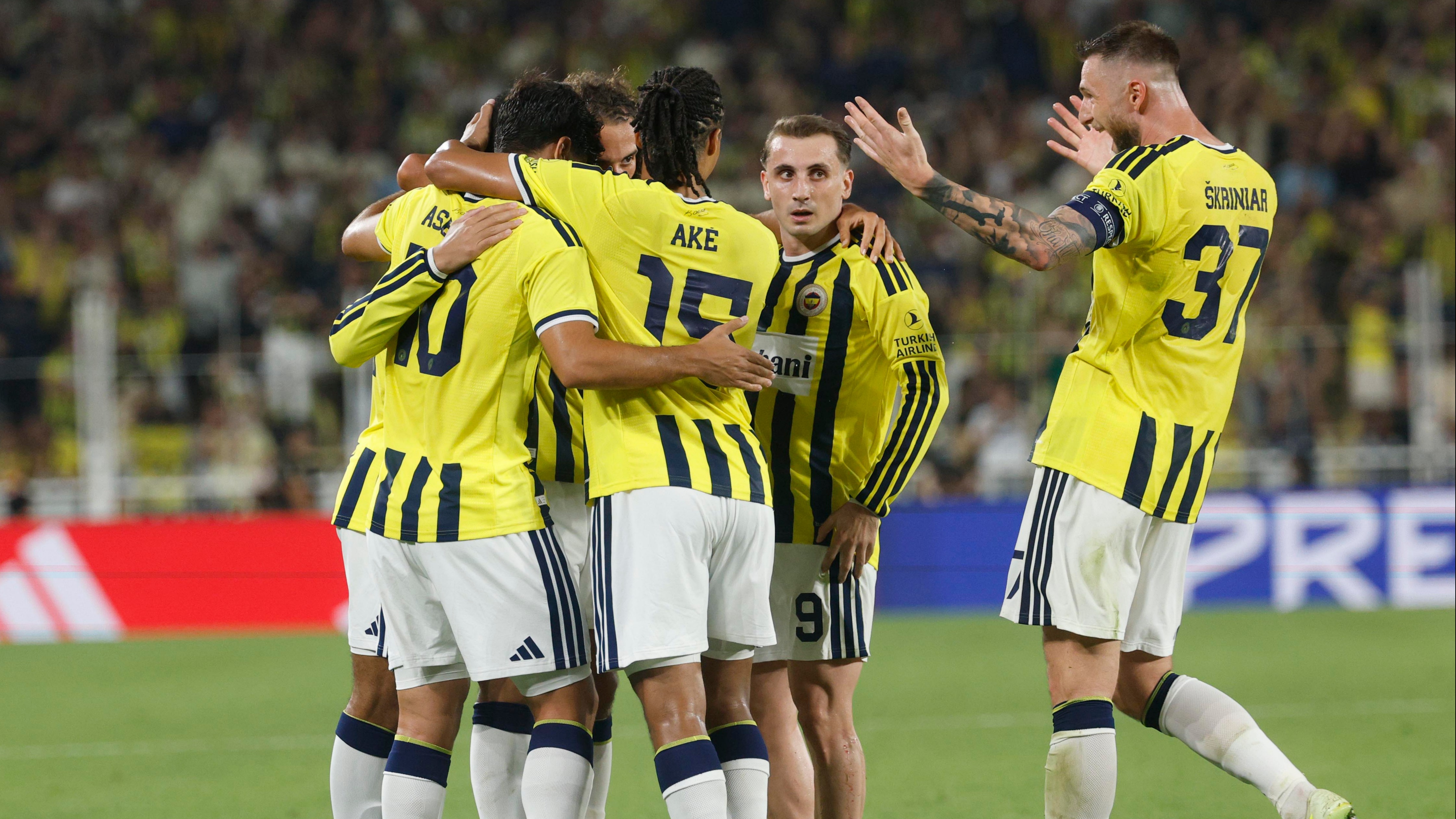Süper Lig'de Heyecan Başlıyor: Gençlerbirliği - Fenerbahçe Maçı Saat 21.30'da