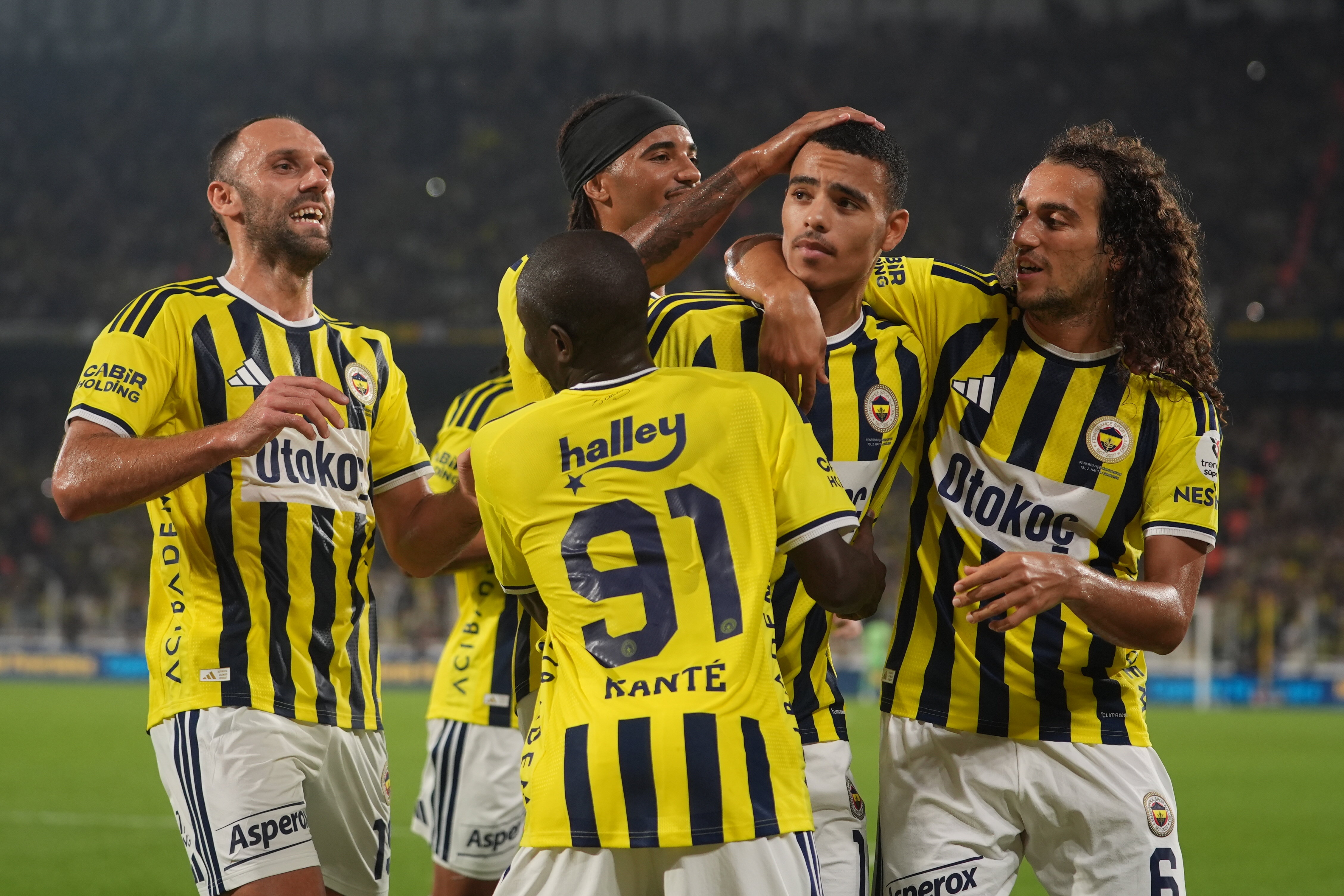 Süper Lig'de Kritik Randevu: Gaziantep FK - Fenerbahçe Maçı Öncesi Tüm Detaylar