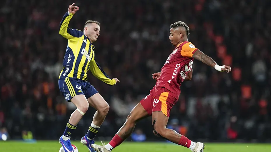 Süper Ligde Dev Derbi: Galatasaray ve Fenerbahçe RAMS Parkta Karşılaşıyor