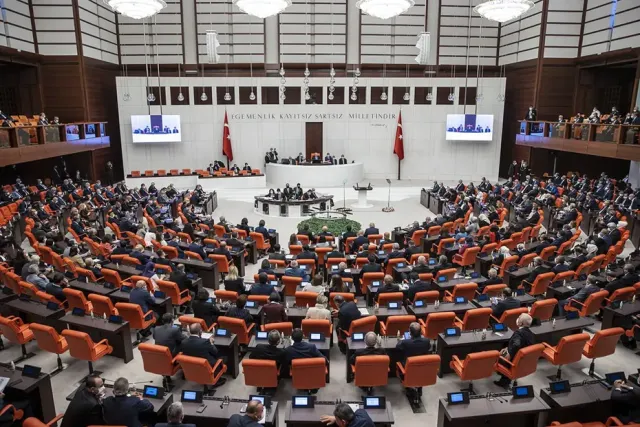Öğrenci Affı ve Yükseköğretim Kanunu Teklifi TBMM'de Kabul Edildi