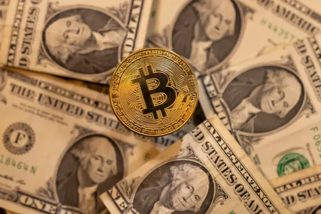 Bitcoin İki Ayın Düşüğünde: Piyasalarda Neler Oluyor?