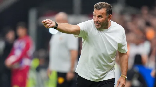 Okan Buruk'tan Göztepe Maçı Sonrası Çarpıcı Açıklamalar ve Transfer Sinyali