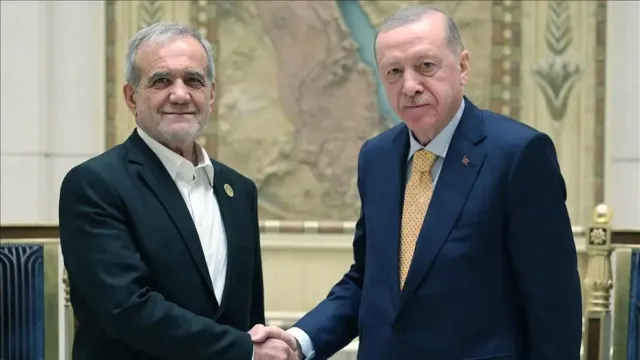 İran Cumhurbaşkanı Pezeşkiyan'dan Türkiye'ye Dostluk Mesajı