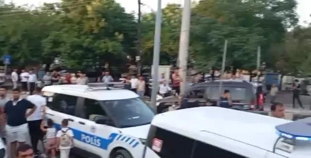 Gaziantep'te Cinsel İstismar İddiası Ortalığı Karıştırdı: Karakol Önünde Öfkeli Kalabalık