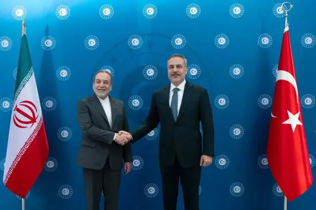 Dışişleri Bakanı Fidan ile İranlı Mevkidaşı Arakçi Arasında Kritik Görüşme