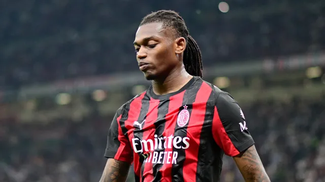 Galatasaray'ın Gündemindeki Rafael Leao'dan Kötü Haber: Sakatlandı ve Sahalardan Uzak Kalacak