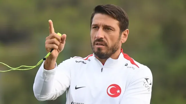 U21 Milli Takımı Teknik Direktörü Egemen Korkmaz'dan Korkutan Haber: Hastaneye Kaldırıldı