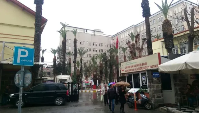 İzmir'de Yürek Yakan Kayıp: Anne ve Oğlu Bir Gün Arayla Vefat Etti