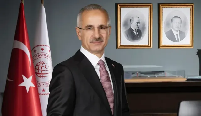 Bakan Uraloğlu'ndan Hürmüz Boğazı'ndaki Türk Gemilerine Dair Açıklama: Tahliye Çalışmaları Sürüyor