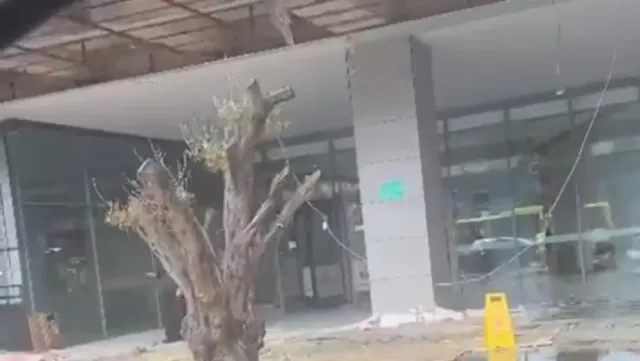 Batman'da Şiddetli Sağanak: AVM Tavani Çöktü ve Sel Felaketi Yaşandı