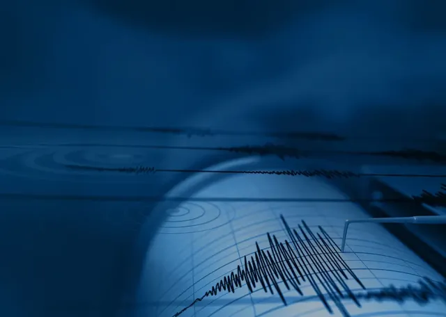 Japonya'da 7.5 Büyüklüğünde Deprem: Tsunami Alarmı Verildi