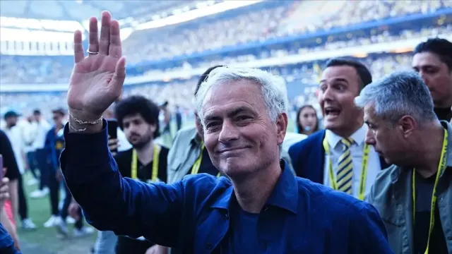 Süper Lig'de İstikrarsızlık Rüzgarı: 30 Haftada 34 Teknik Direktör Değişimi