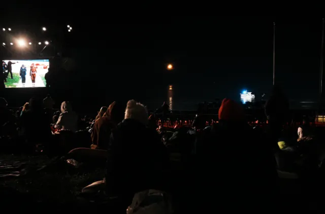 Çanakkale'de Duygusal Anlar: Anzak Koyu'nda Şafak Ayini Düzenlendi
