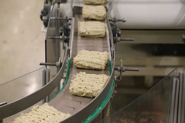 Çocuklarda Hipertansiyon Tehlikesi: Noodle Tüketimi Tansiyonu Tetikliyor