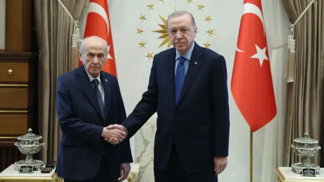 Cumhurbaşkanı Erdoğan ve Devlet Bahçeli Beştepe'de Kritik Görüşme İçin Bir Araya Geliyor