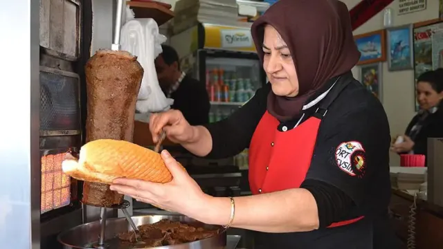 İstanbul'da Kadın Esnaf Rüzgarı: Oran Yüzde 27'ye Yükseldi