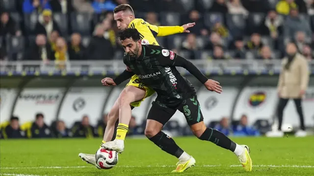 Fenerbahçe Konyaspor Deplasmanında: Hedef Şampiyonlar Ligi Bileti