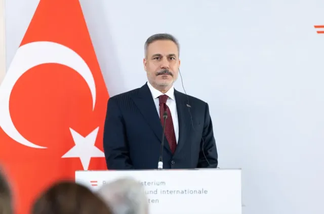 Dışişleri Bakanı Hakan Fidan'dan Kritik Katar Ziyareti: Bölgesel İstikrar Masada